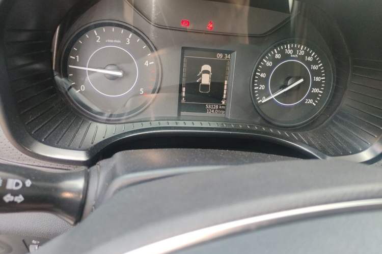 Used JMC Yuhu 7 2022 2.0T Manual Diesel Two-Wheel Drive Comfort Version Standard Wheelbase Odometer Close Up