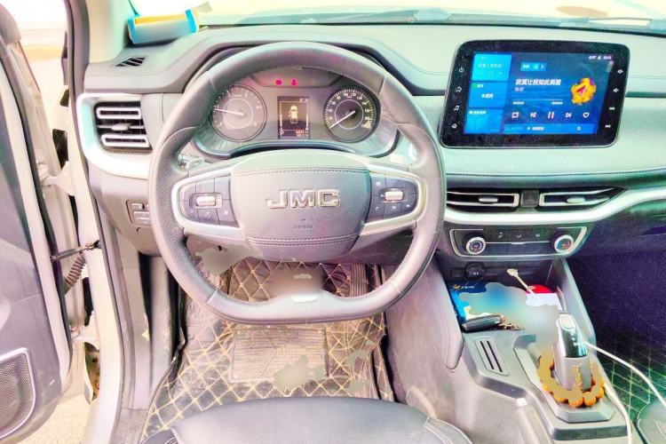 Used JMC Yuhu 7 2022 2.0T Automatic Diesel Two-Wheel Drive Comfort Version Standard Wheelbase Steering Wheel