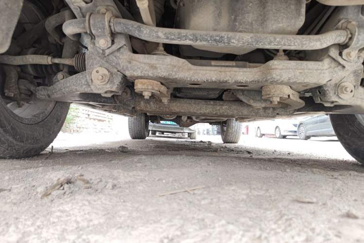 Used JMC Yuhu 7 2022 2.0T Automatic Diesel 4x4 Comfort Plus Long Wheelbase Chassis Front