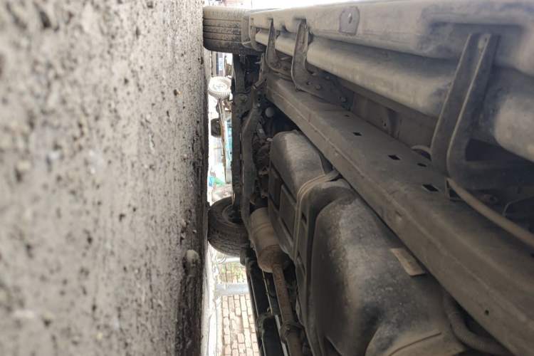 Used JMC Yuhu 7 2022 2.0T Automatic Diesel 4x4 Comfort Plus Long Wheelbase Chassis Rear Left