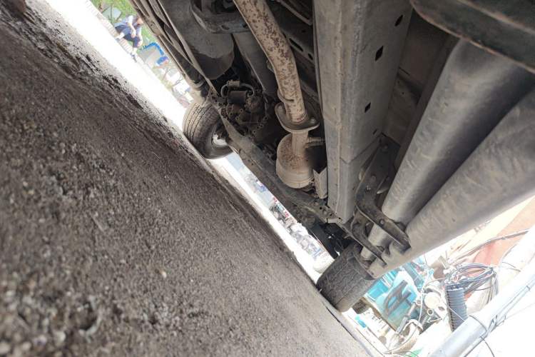 Used JMC Yuhu 7 2022 2.0T Automatic Diesel 4x4 Comfort Plus Long Wheelbase Chassis Rear Right