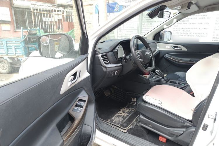 Used JMC Yuhu 7 2022 2.0T Automatic Diesel 4x4 Comfort Plus Long Wheelbase Driver Seat