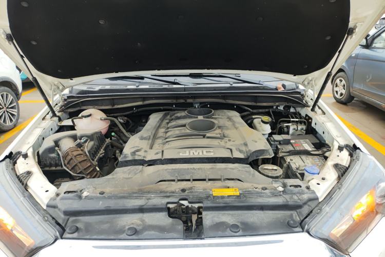 Used JMC Yuhu 7 2022 2.0T Manual Gasoline 4x4 Comfort Plus Long Wheelbase JX4G20A6L Engine Bay