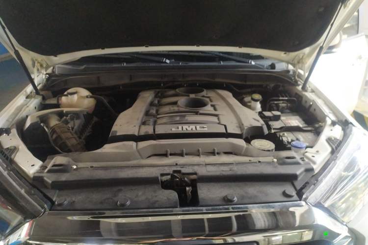 Used JMC Yuhu 7 2022 2.0T Automatic Gasoline 4x4 Comfort Edition Standard Wheelbase JX4G20A6L Engine Bay