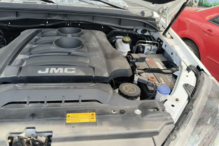 Used JMC Yuhu 7 2022 2.0T Automatic Gasoline 4x4 Comfort Edition Standard Wheelbase JX4G20A6L Engine Bay Left