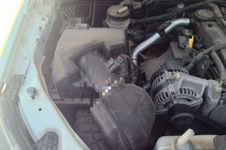 Used JMC Yuhu 7 2022 2.0T Manual Diesel Two-Wheel Drive Comfort Version Standard Wheelbase Engine Bay Right