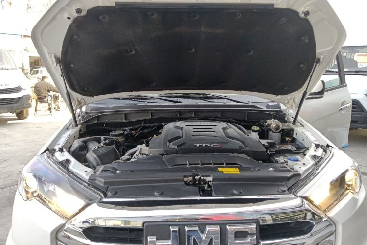 Used JMC Yuhu 7 2022 2.0T Automatic Diesel 4x4 Comfort Plus Long Wheelbase Engine Bay