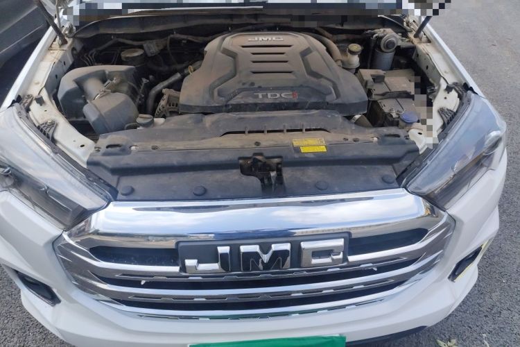 Used JMC Yuhu 7 2022 2.0T Manual Diesel 4x4 Comfort Version Standard Wheelbase Engine Bay