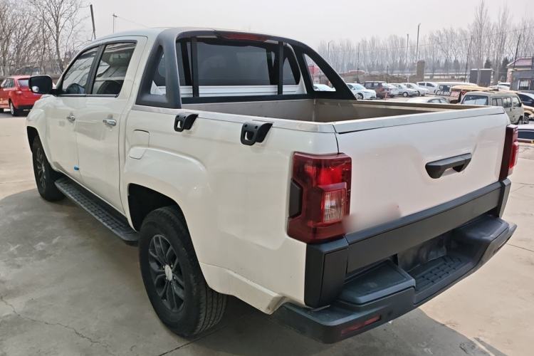 Used JMC Yuhu 7 2022 2.0T Manual Diesel Two-Wheel Drive Comfort Version Standard Wheelbase Exterior 2