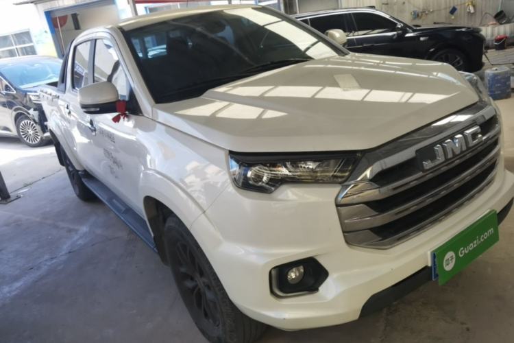 Used JMC Yuhu 7 2022 2.0T Manual Diesel Two-Wheel Drive Comfort Plus Long Wheelbase Front Right 45 Deg