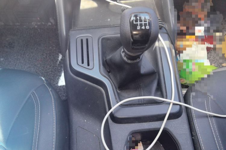 Used JMC Yuhu 7 2022 2.0T Manual Diesel Two-Wheel Drive Comfort Version Standard Wheelbase Gear Lever