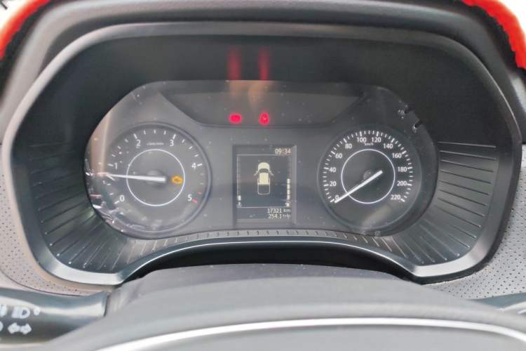 Used JMC Yuhu 7 2022 2.0T Manual Diesel Two-Wheel Drive Comfort Plus Long Wheelbase Instrument Cluster