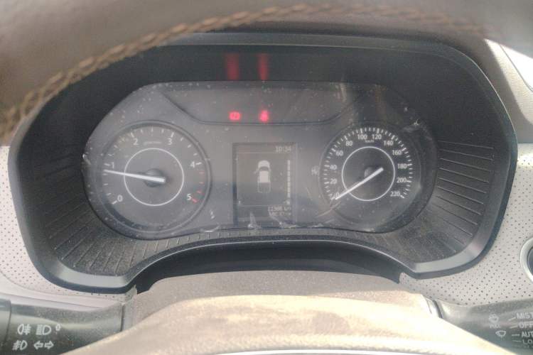 Used JMC Yuhu 7 2022 2.0T Manual Diesel Two-Wheel Drive Comfort Plus Long Wheelbase Instrument Cluster