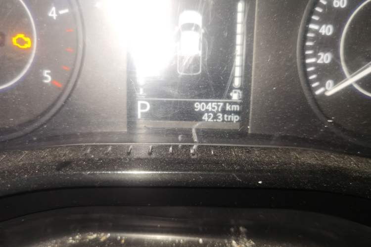 Used JMC Yuhu 7 2022 2.0T Automatic Gasoline 4x4 Comfort Plus Long Wheelbase JX4G20A6L Odometer Close Up