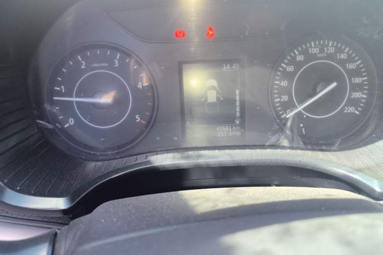 Used JMC Yuhu 7 2022 2.0T Manual Diesel Two-Wheel Drive Comfort Version Standard Wheelbase Odometer Close Up