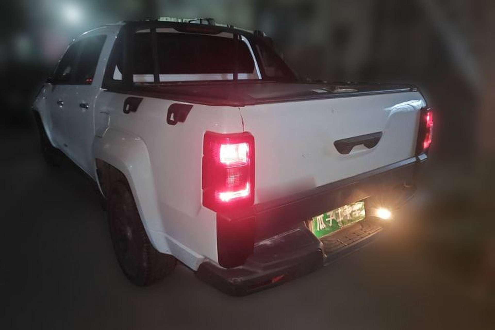 Used JMC Yuhu 7 2022 2.0T Automatic Diesel Two-Wheel Drive Comfort Version Standard Wheelbase Rear Left 45 Deg