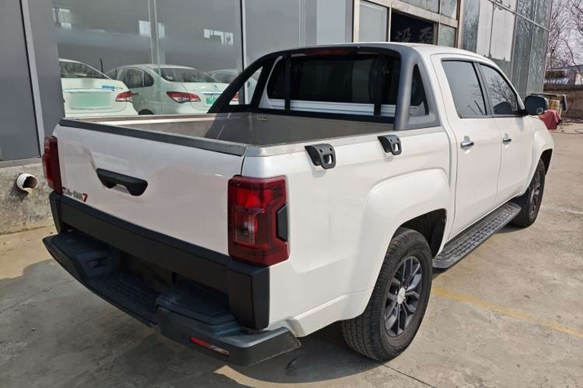 Used JMC Yuhu 7 2022 2.0T Manual Diesel Two-Wheel Drive Comfort Version Standard Wheelbase Rear Right 45 Deg