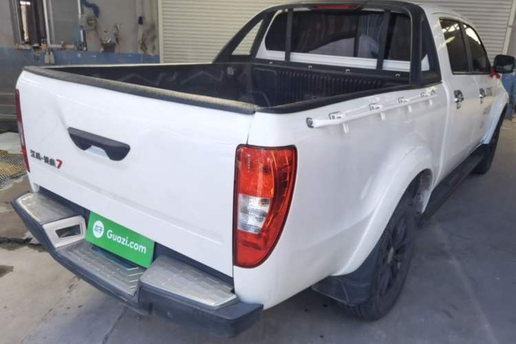 Used JMC Yuhu 7 2022 2.0T Manual Diesel Two-Wheel Drive Comfort Plus Long Wheelbase Rear Right 45 Deg
