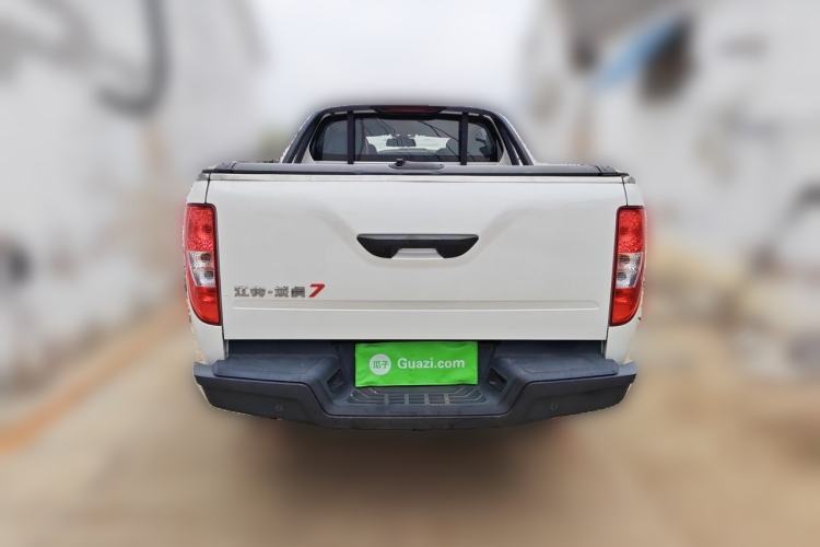Used JMC Yuhu 7 2022 2.0T Manual Diesel Two-Wheel Drive Comfort Plus Long Wheelbase Rear