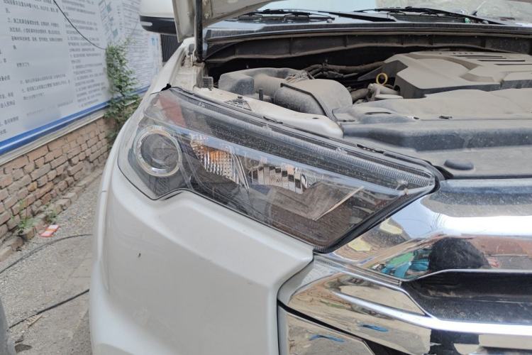 Used JMC Yuhu 7 2022 2.0T Automatic Diesel 4x4 Comfort Plus Long Wheelbase Right Front Headlight