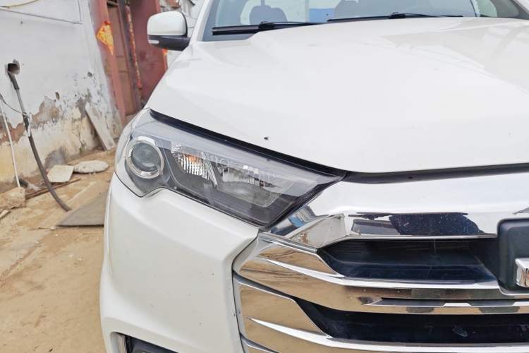Used JMC Yuhu 7 2022 2.0T Manual Diesel Two-Wheel Drive Comfort Plus Long Wheelbase Right Front Headlight