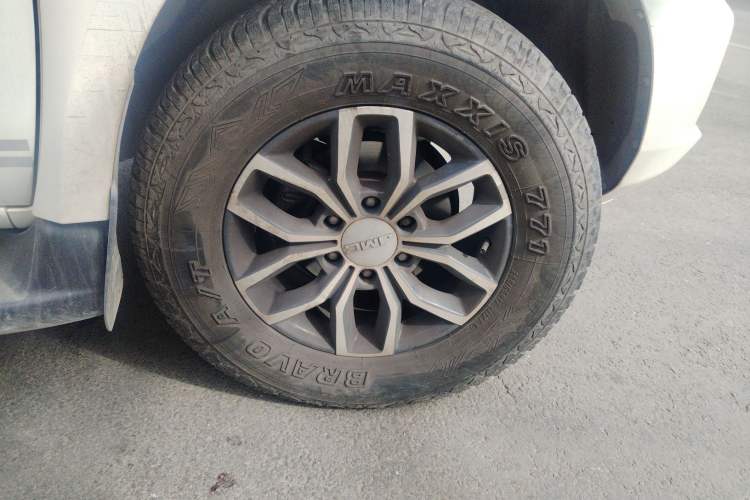 Used JMC Yuhu 7 2022 2.0T Manual Diesel Two-Wheel Drive Comfort Plus Long Wheelbase Right Front Wheel Hub