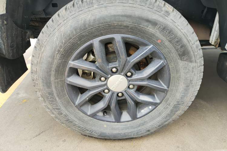 Used JMC Yuhu 7 2022 2.0T Manual Gasoline 4x4 Comfort Plus Long Wheelbase JX4G20A6L Right Rear Wheel Hub
