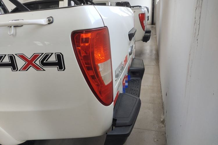 Used JMC Yuhu 7 2022 2.0T Manual Diesel 4x4 Comfort Plus Long Wheelbase Trunk