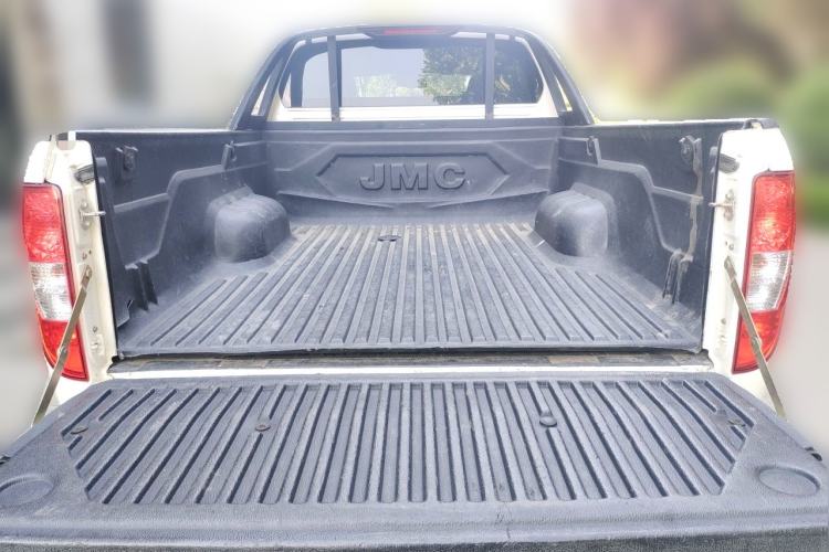 Used JMC Yuhu 7 2022 2.0T Automatic Diesel Two-Wheel Drive Comfort Plus Long Wheelbase Trunk