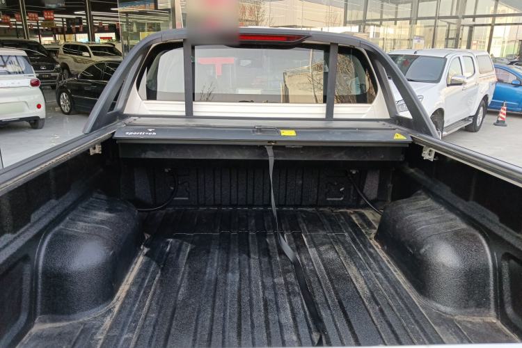 Used JMC Yuhu 7 2022 2.0T Automatic Diesel 4x4 Comfort Plus Long Wheelbase Trunk