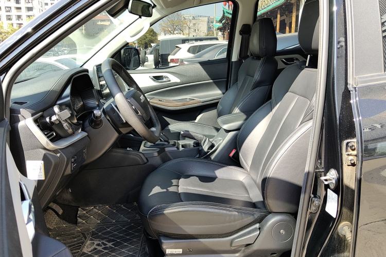Used JMC Yuhu 7 2023 2.0T Automatic Diesel Two-Wheel Drive Comfort Version Standard Wheelbase Left Front Seat