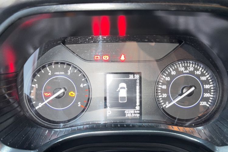 Used JMC Yuhu 7 2023 2.0T Automatic Diesel Two-Wheel Drive Comfort Version Standard Wheelbase Odometer Close Up