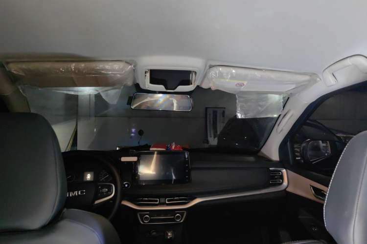 Used JMC Yuhu 7 2023 2.0T Manual Diesel 4x4 Comfort Plus Long Wheelbase Headliner