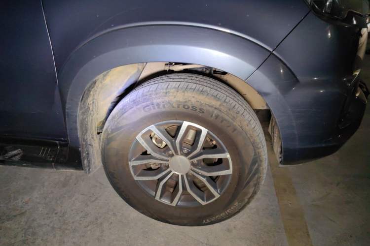 Used JMC Yuhu 7 2023 2.0T Manual Diesel 4x4 Comfort Plus Long Wheelbase Right Front Wheel Hub