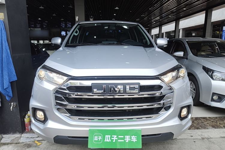 Used JMC Yuhu 7 2023 2.0T Automatic Diesel 4x4 Comfort Edition with Long Wheelbase and Flat-Floor Cargo Bed Front