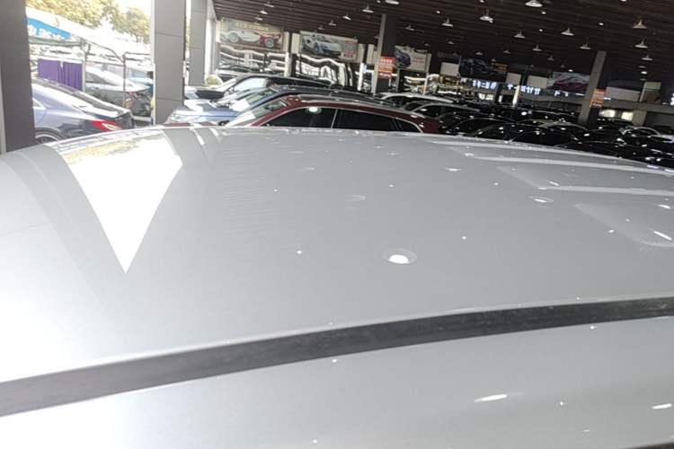 Used JMC Yuhu 7 2023 2.0T Automatic Diesel 4x4 Comfort Edition with Long Wheelbase and Flat-Floor Cargo Bed Roof