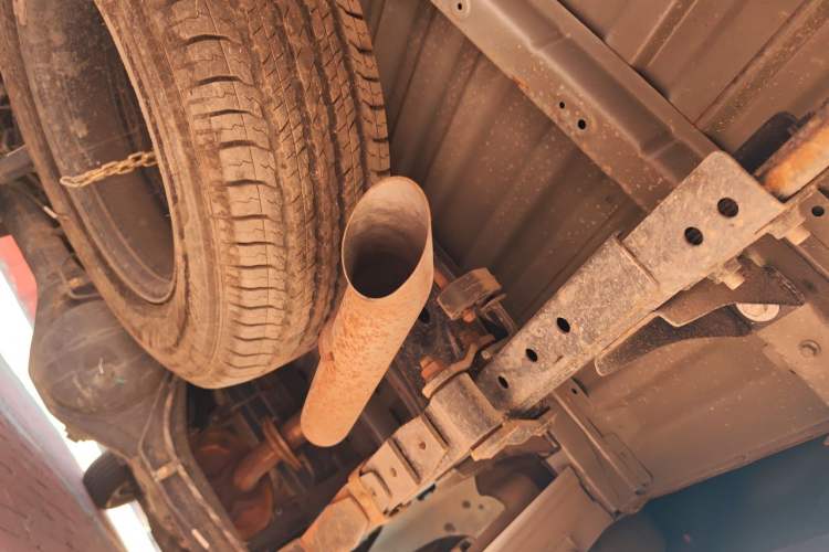 Used JMC Yuhu 7  Chassis Rear Right