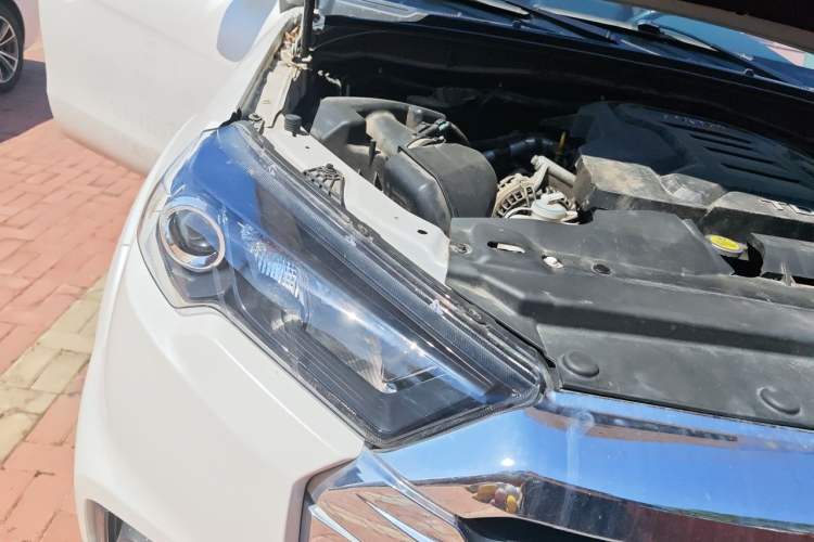Used JMC Yuhu 7  Engine Bay Right
