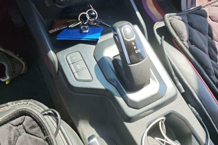 Used JMC Yuhu 7  Gear Lever