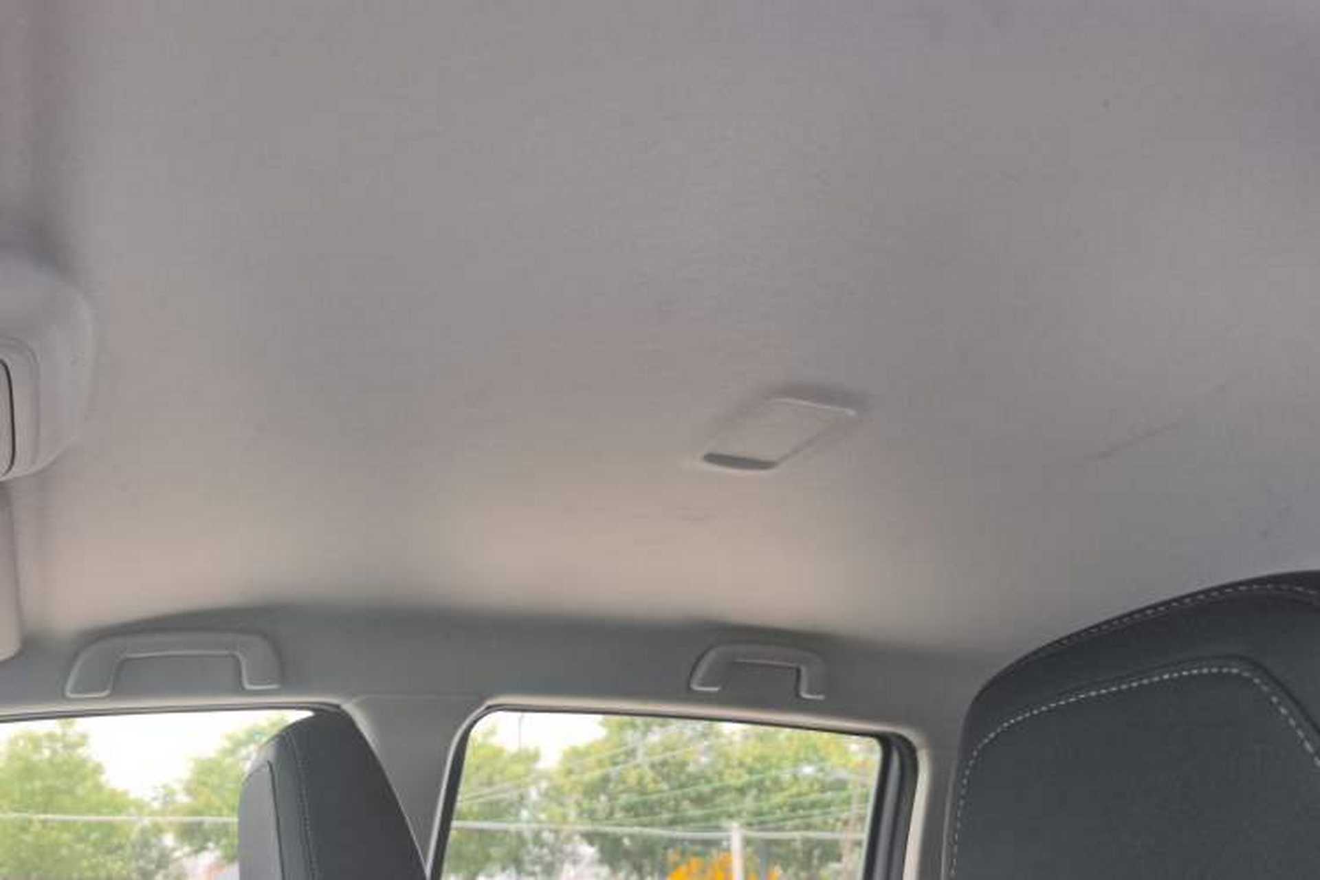 Used JMC Yuhu 7 2023 2.0T Automatic Gasoline 4x4 Comfort Edition Standard Wheelbase Headliner