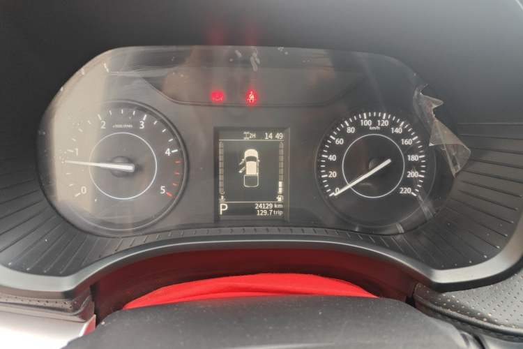 Used JMC Yuhu 7 2023 2.0T Automatic Diesel 4x4 Comfort Version Standard Wheelbase Instrument Cluster