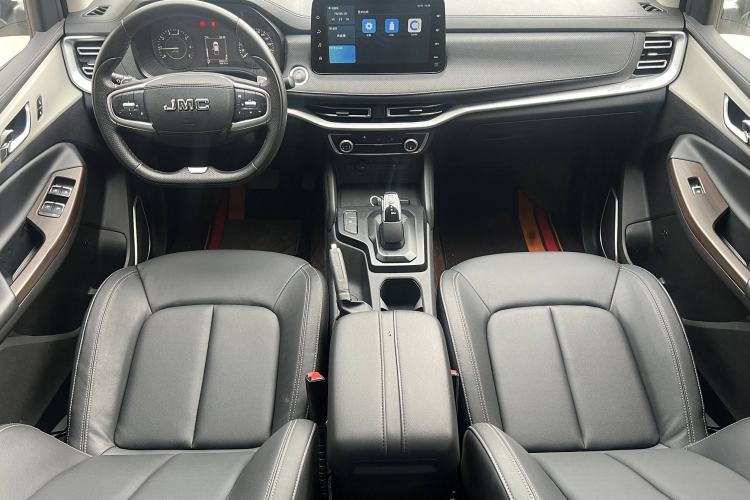 Used JMC Yuhu 7 2023 2.0T Automatic Gasoline 4x4 Comfort Edition Standard Wheelbase Interior 1
