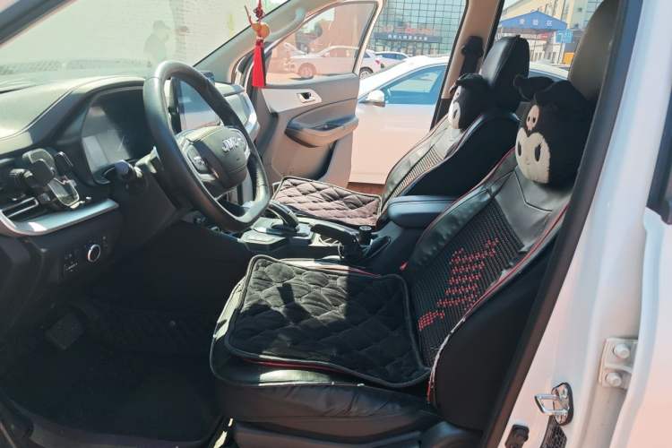 Used JMC Yuhu 7  Left Front Seat