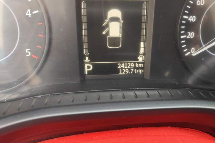 Used JMC Yuhu 7 2023 2.0T Automatic Diesel 4x4 Comfort Version Standard Wheelbase Odometer Close Up