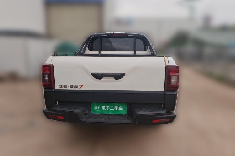 Used JMC Yuhu 7 2023 2.0T Automatic Diesel 4x4 Comfort Version Standard Wheelbase Rear