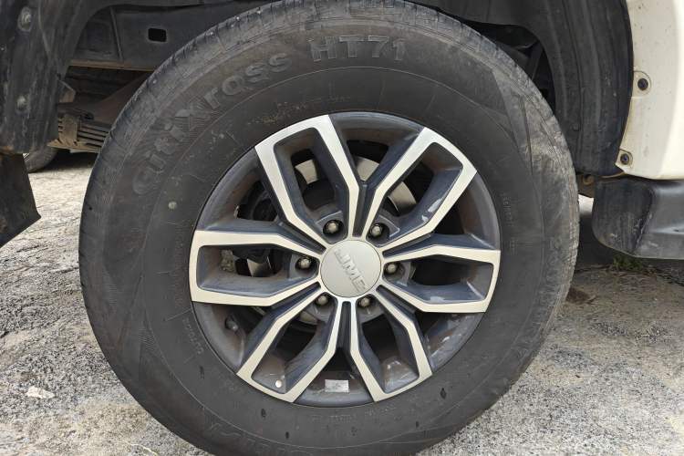 Used JMC Yuhu 7 2023 2.0T Automatic Diesel 4x4 Comfort Plus Long Wheelbase Roof