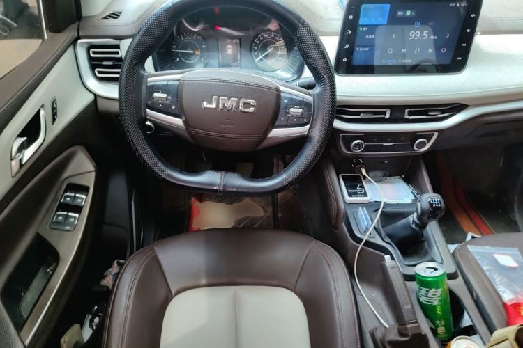 Used JMC Yuhu 7 2023 2.0T Manual Diesel 4x4 Comfort Version Standard Wheelbase Steering Wheel