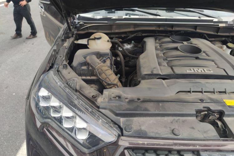 Used JMC Yuhu 9 2019 2.0T Automatic Gasoline Two-Wheel Drive Comfort Edition Engine Bay Right