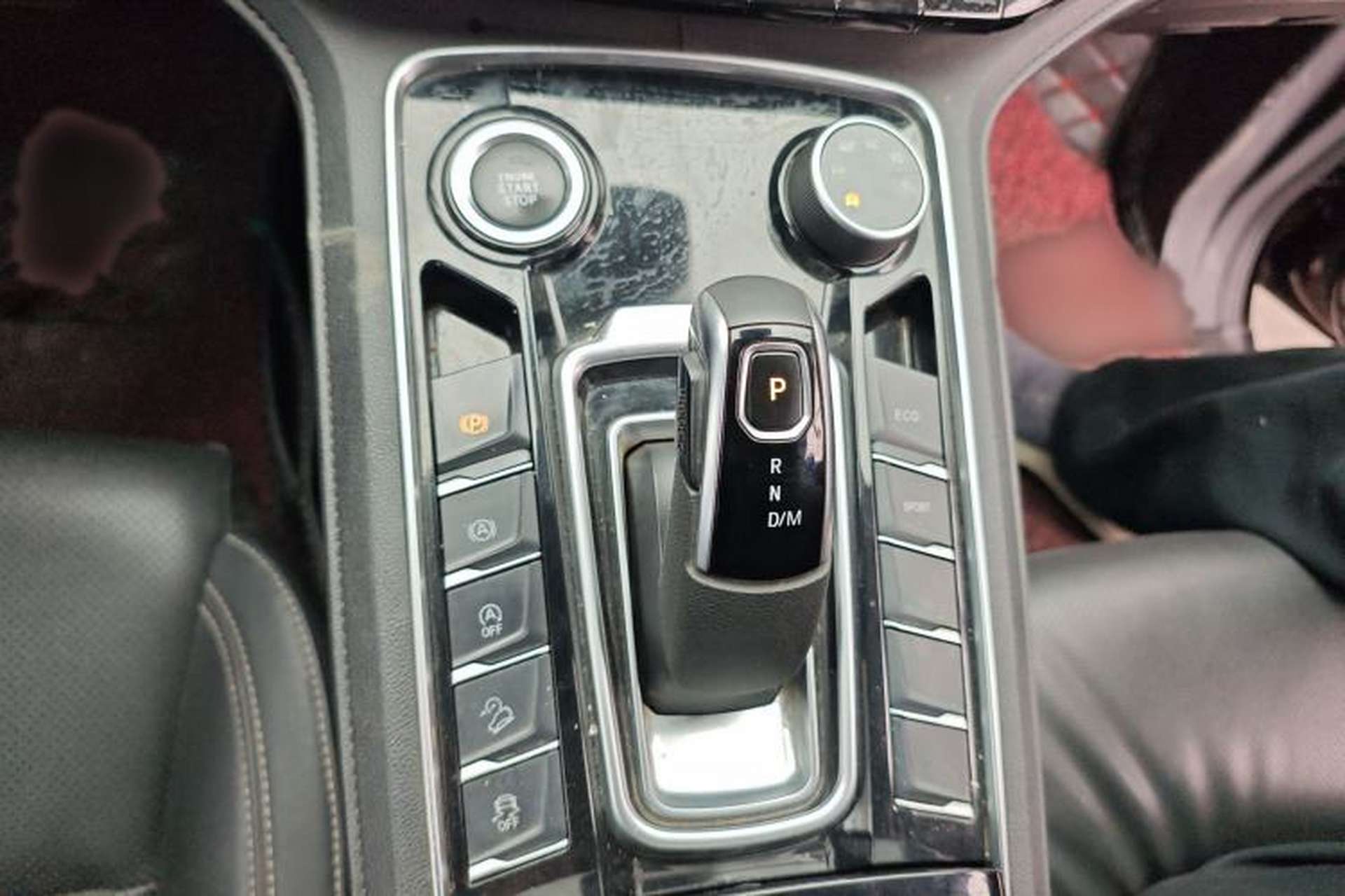 Used JMC Yuhu 9 2019 2.0T Automatic Gasoline 4x4 Comfort Edition Gear Lever
