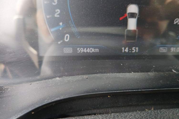 Used JMC Yuhu 9 2019 2.0T Automatic Gasoline 4x4 Luxury Edition Odometer Close Up